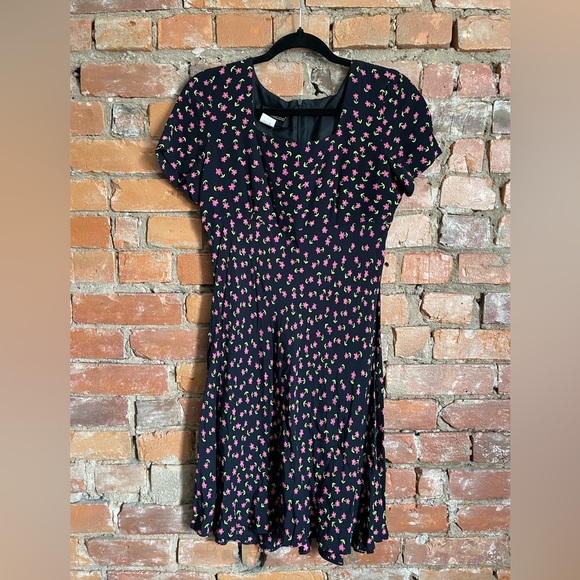Donna Ricco Dresses & Skirts - Vintage Y2K Floral Mini